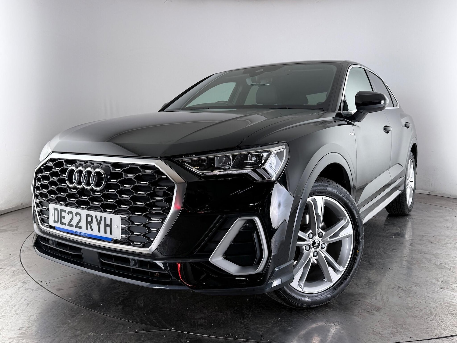 Used Audi Q3 for sale - 76472997: Photo 50