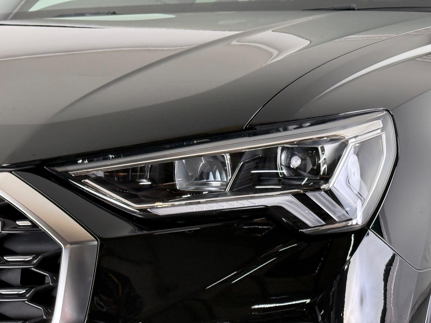 Used Audi Q3 for sale - 76472997: Photo 9