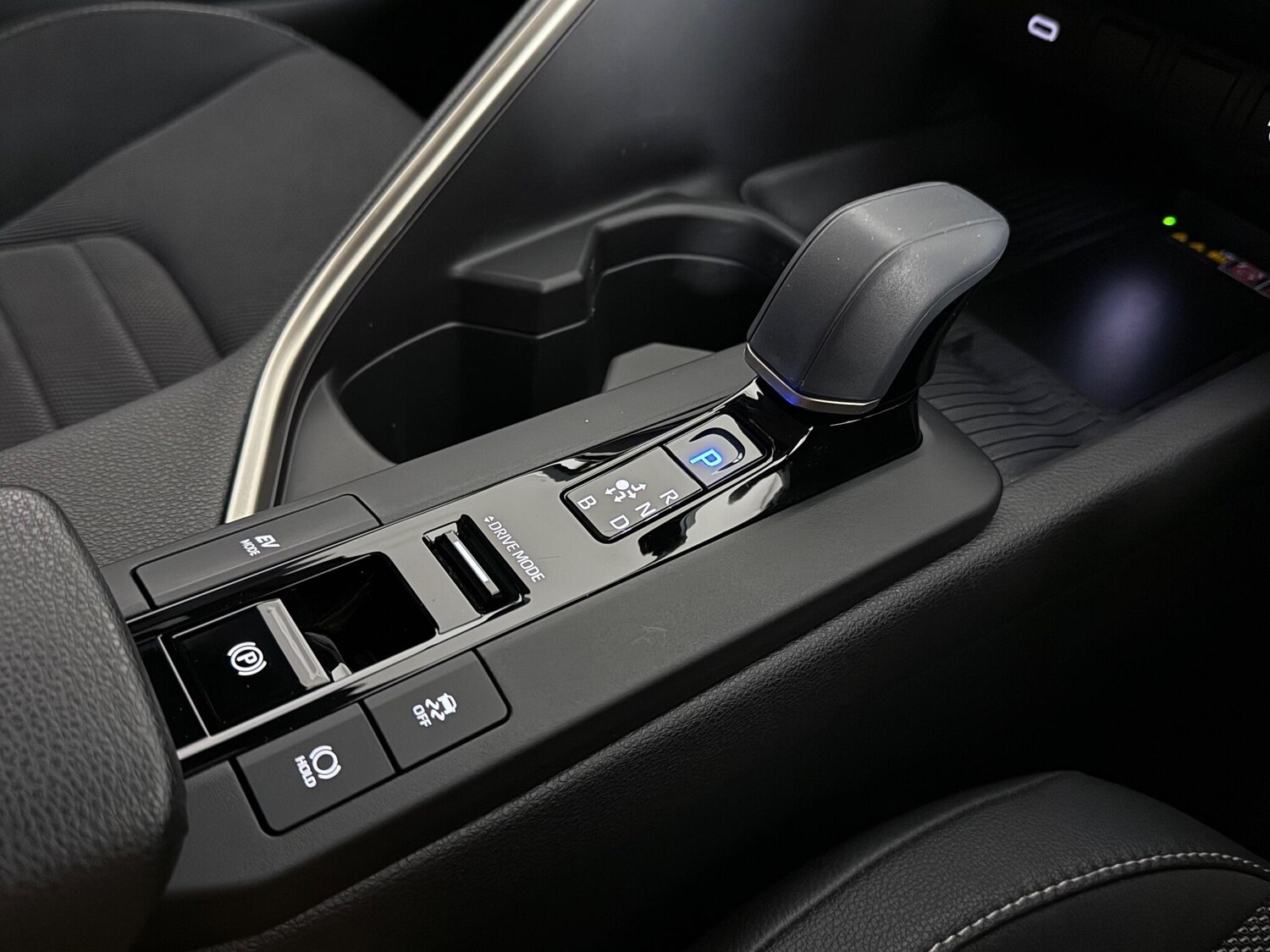 Used Toyota C-HR 2024 for sale - 77181325: Photo 33