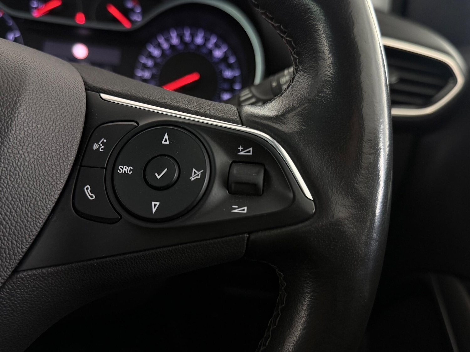 Used Vauxhall Crossland 2022 for sale - 77260157: Photo 18