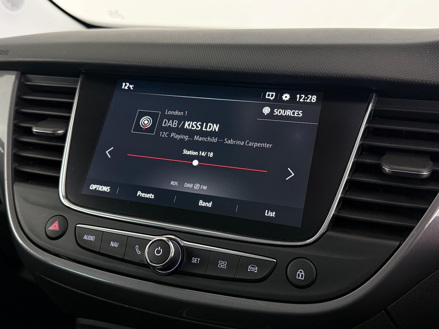 Used Vauxhall Crossland 2022 for sale - 77260157: Photo 24