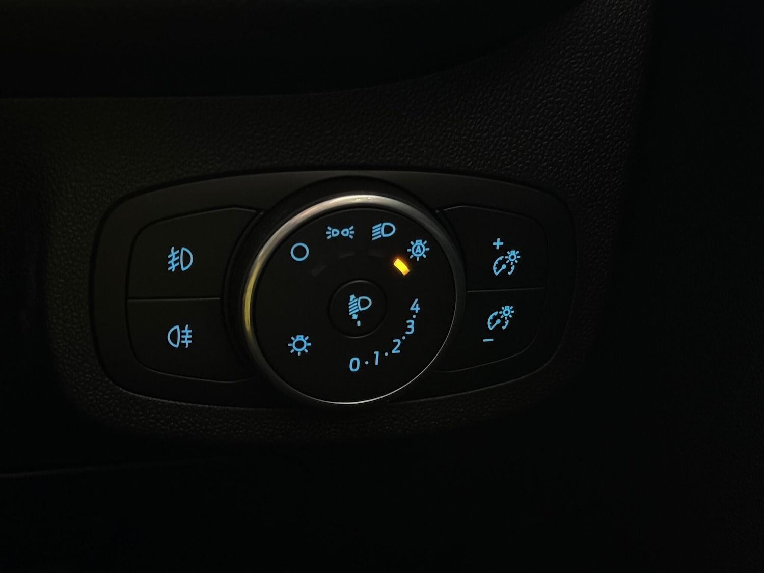 Used Ford Fiesta 2019 for sale - 77180876: Photo 19