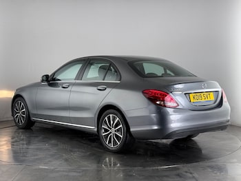 Used Mercedes-Benz C Class 2019 for sale - 76728320: Photo