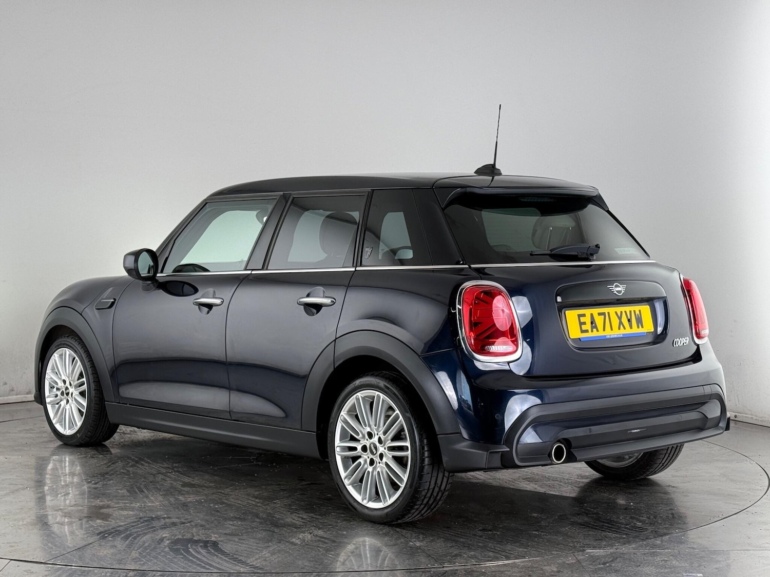 Used MINI Hatch 2021 for sale - 77684431: Photo 4