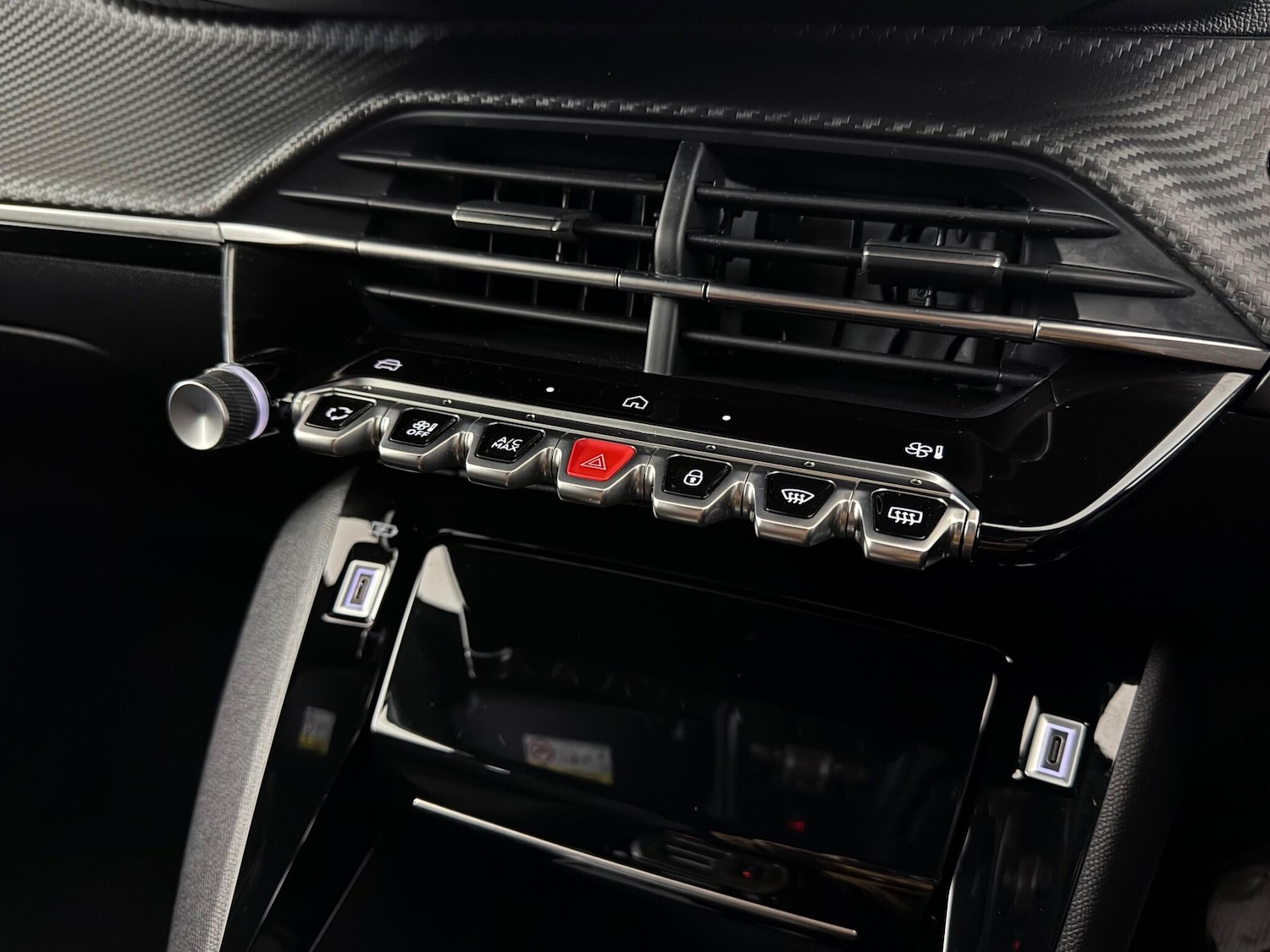 Used Peugeot 2008 2023 for sale - 77243265: Photo 33