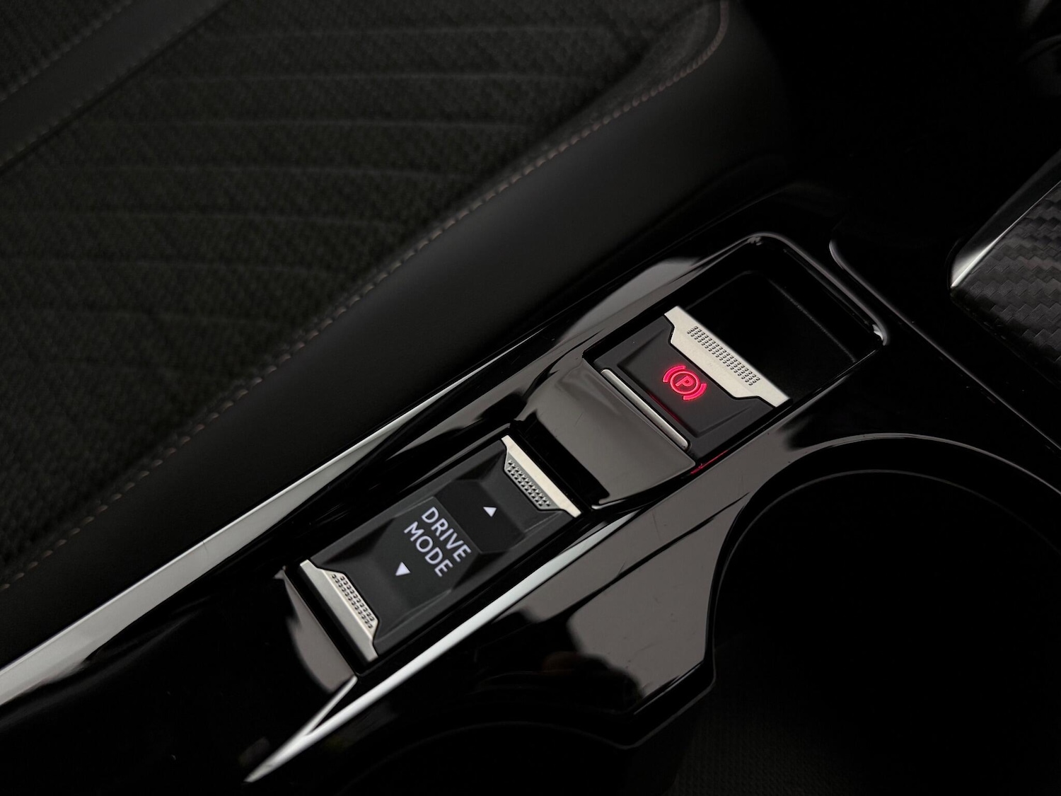 Used Peugeot 2008 2023 for sale - 77243265: Photo 34