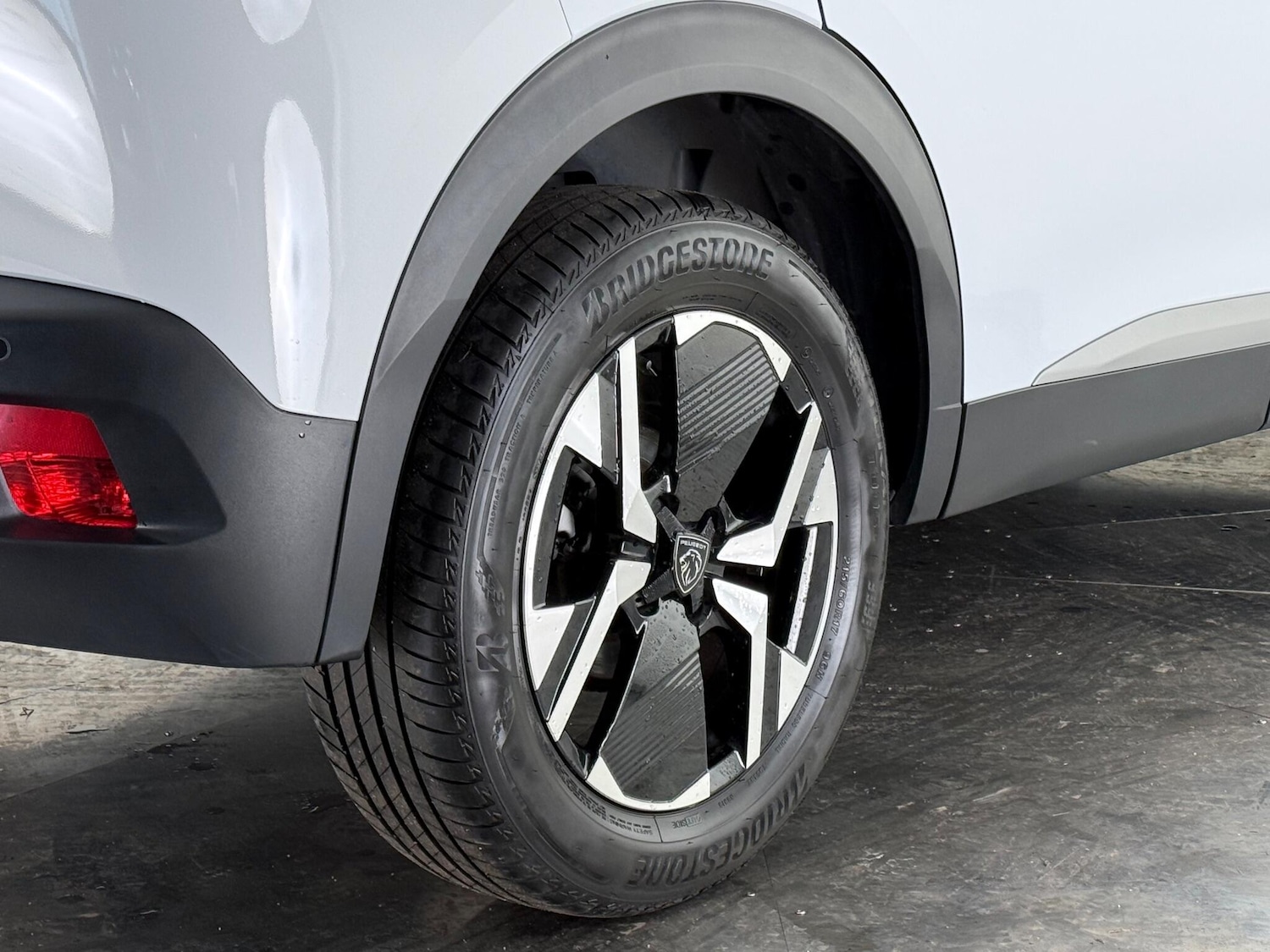 Used Peugeot 2008 2023 for sale - 77243265: Photo 9