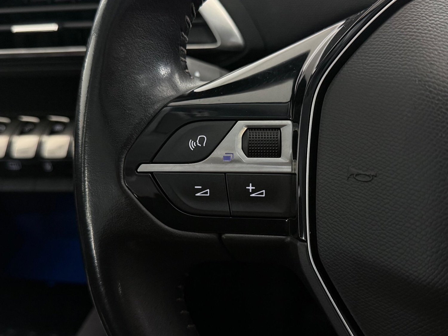 Used Peugeot 5008 2022 for sale - 77306423: Photo 18