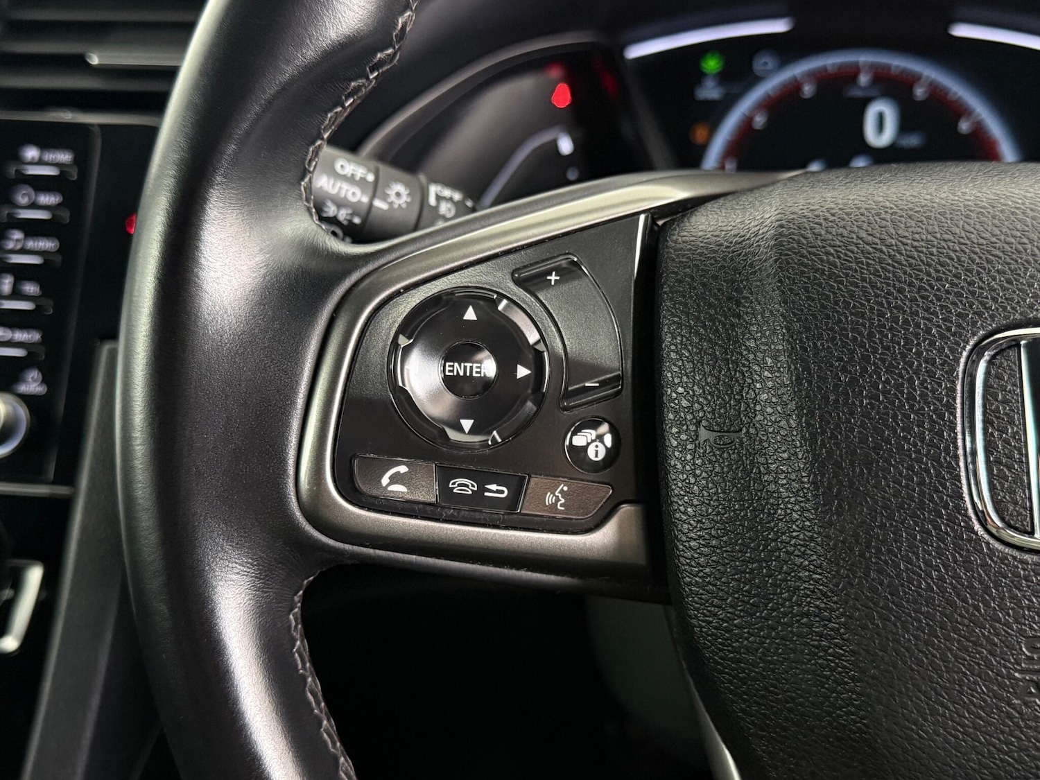 Used Honda Civic 2021 for sale - 76468572: Photo 22