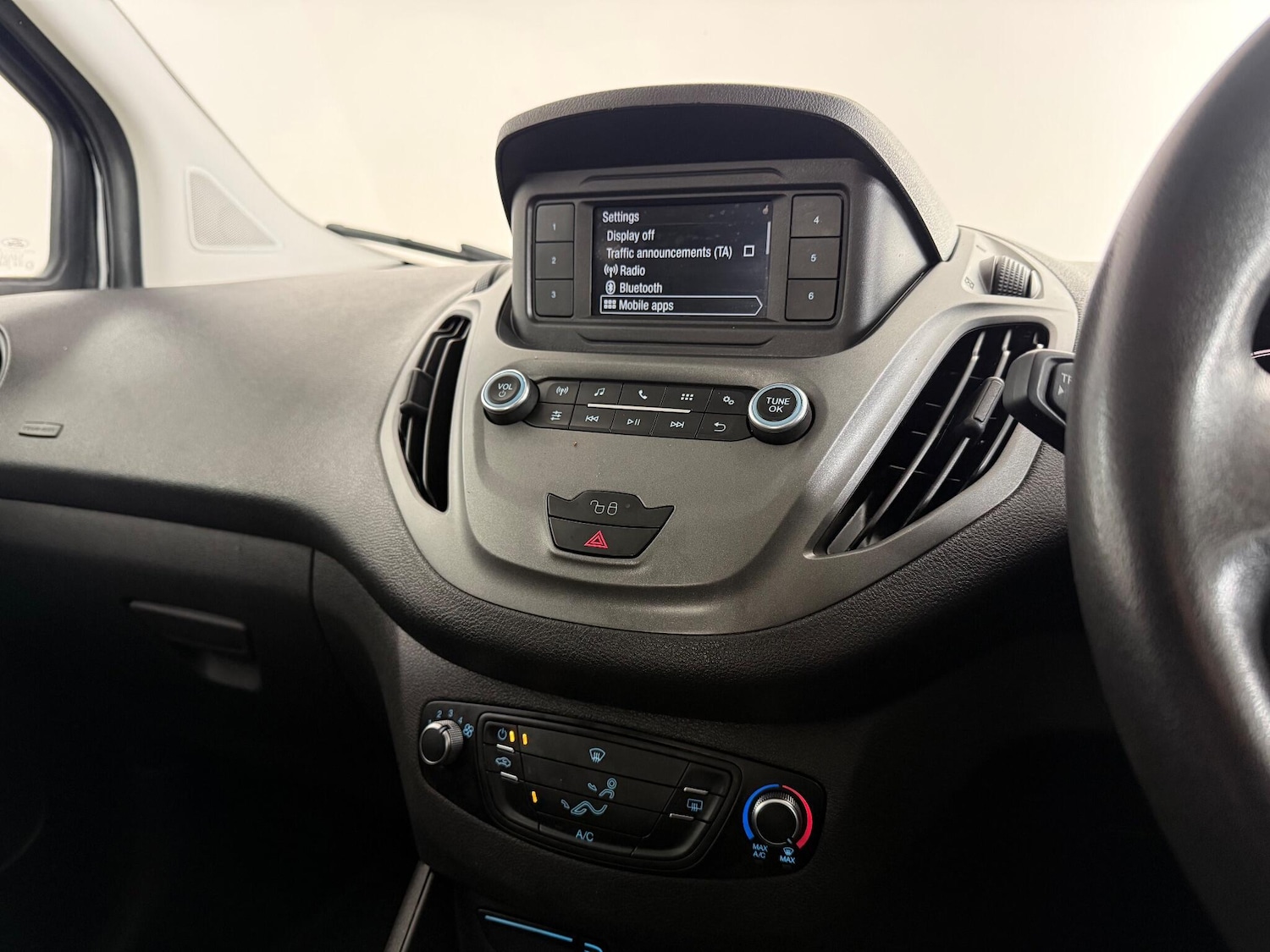 Used Ford Transit Courier 2021 for sale - 76742767: Photo 38