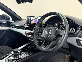 Used Audi A4 Avant 2019 for sale - 78676773: Photo