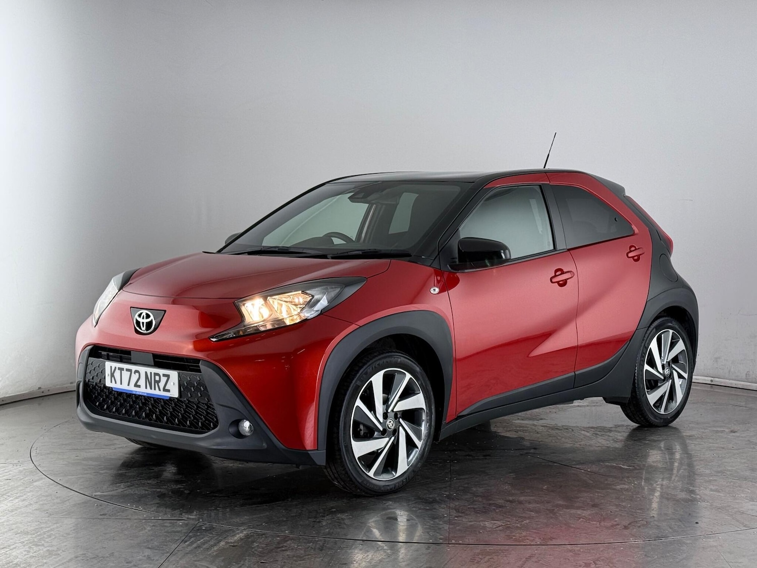 Used Toyota Aygo X 2022 for sale - 77221525: Photo 2