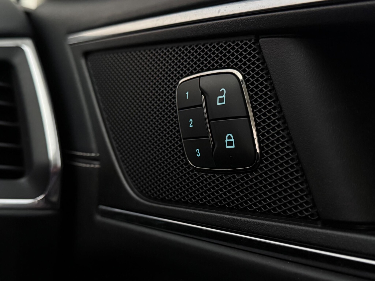 Used Ford S-Max 2019 for sale - 78163051: Photo 10