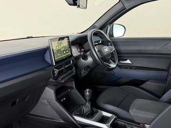 Used Dacia Duster 2025 for sale - 79453982: Photo