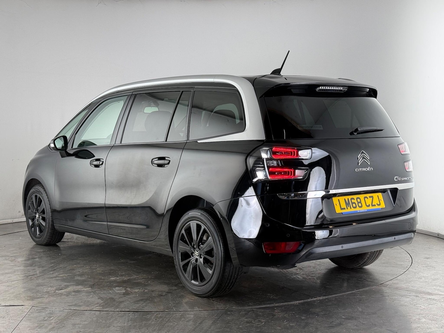 Used Citroen C4 Grand Picasso 2018 for sale - 77260192: Photo 4