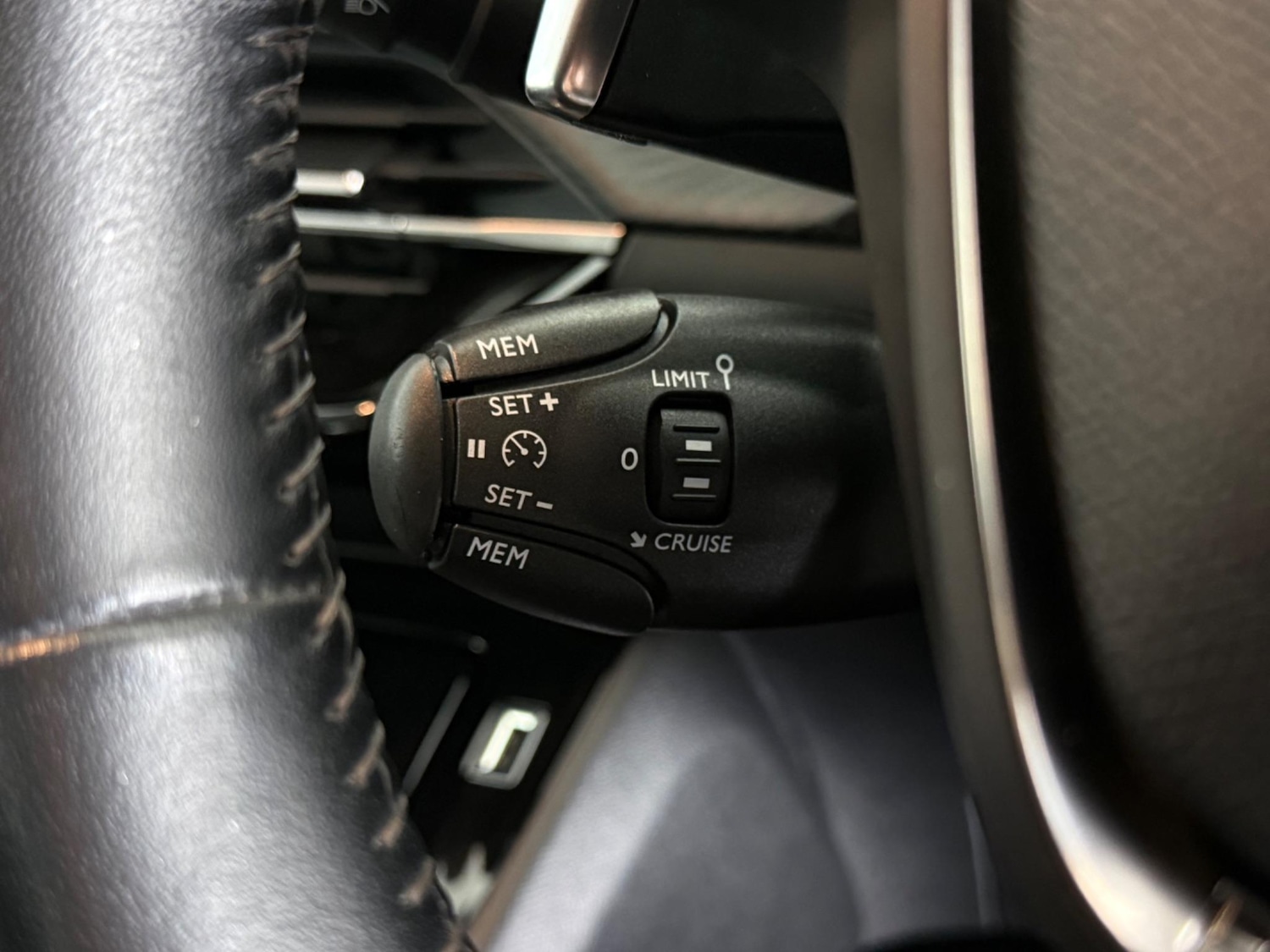 Used Peugeot 208 2020 for sale - 76468498: Photo 24