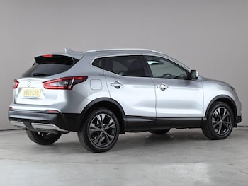 Used Nissan Qashqai 2017 for sale - 78363084: Photo