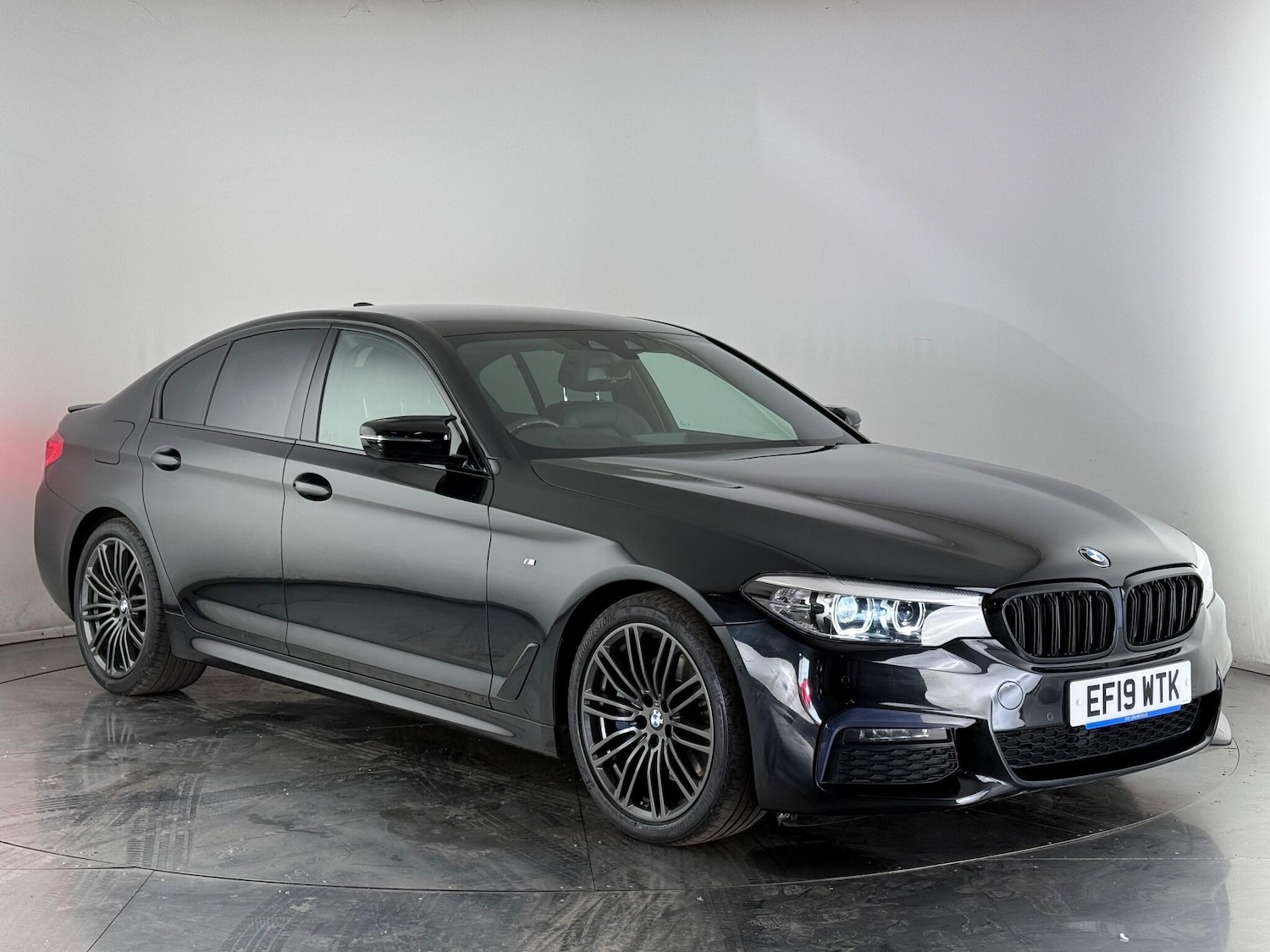 Used BMW 5 Series 2019 for sale - 76936568: Photo 1