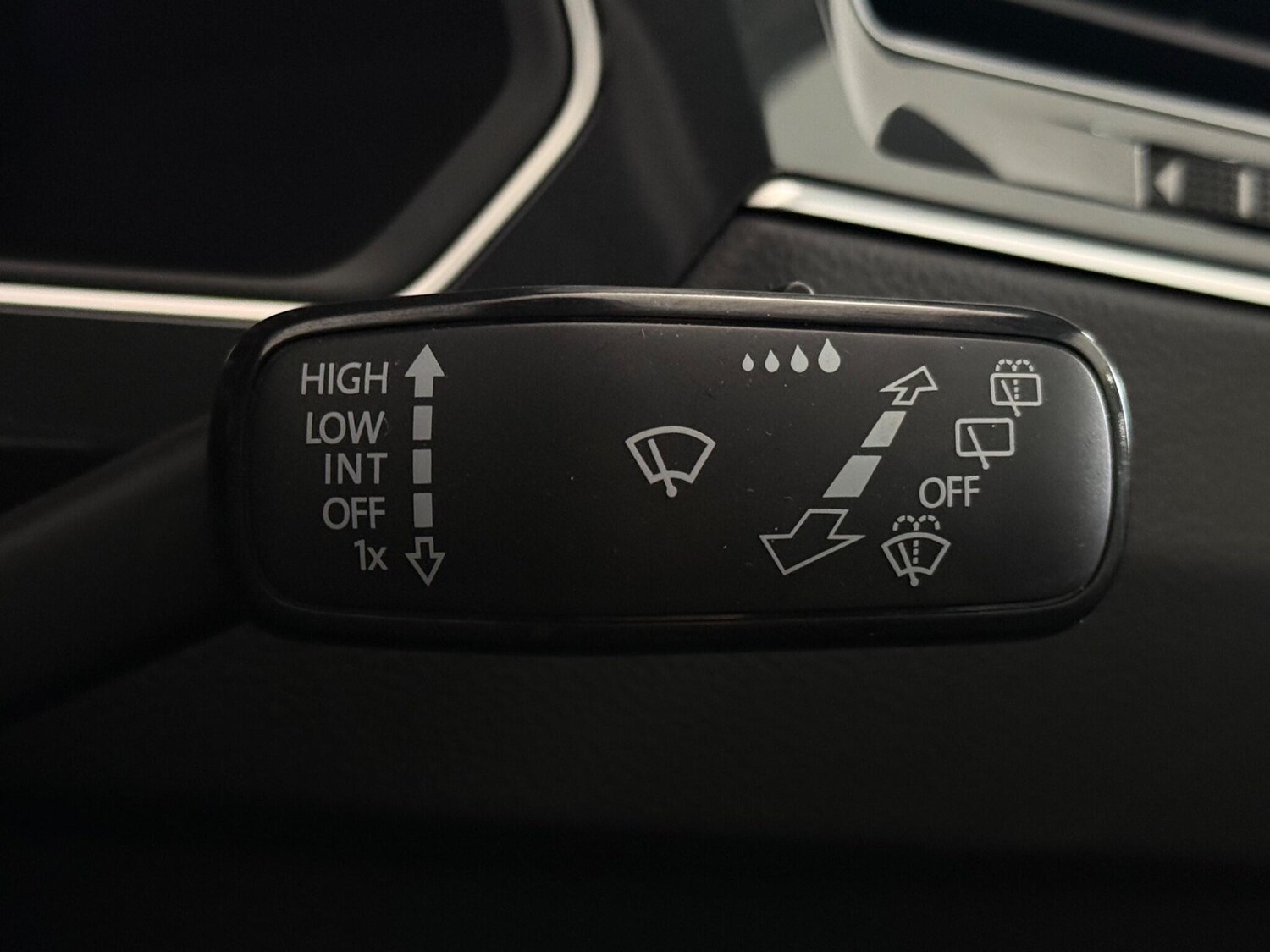 Used Volkswagen Tiguan 2021 for sale - 77371890: Photo 23