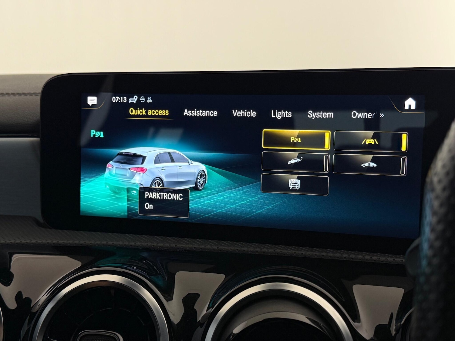 Used Mercedes-Benz A-Class 2021 for sale - 76468294: Photo 32