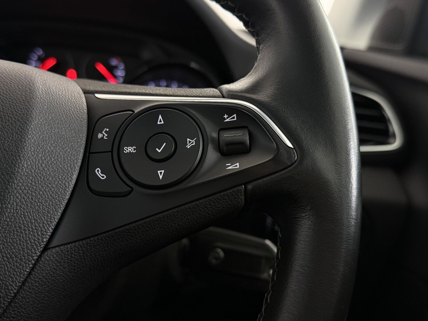 Used Vauxhall Grandland X 2018 for sale - 77260341: Photo 21