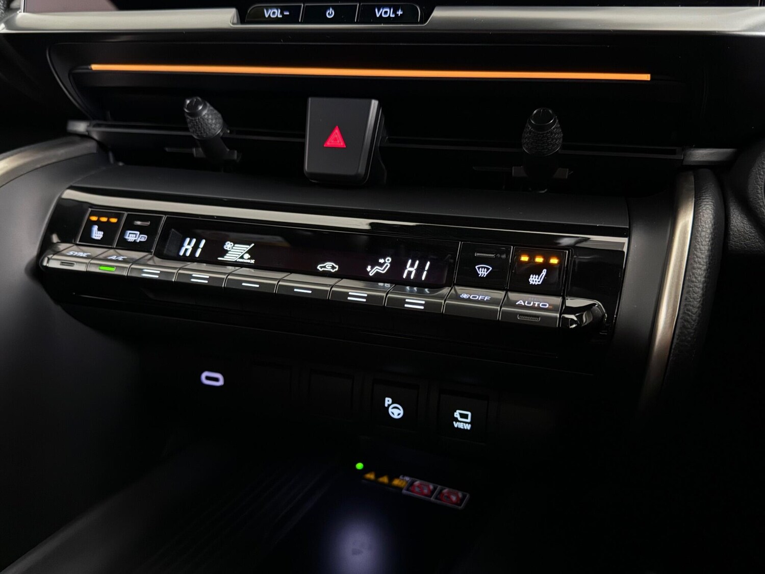 Used Toyota C-HR 2024 for sale - 76572769: Photo 41