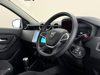 Used Dacia Duster 2022 for sale - 79037432: Photo