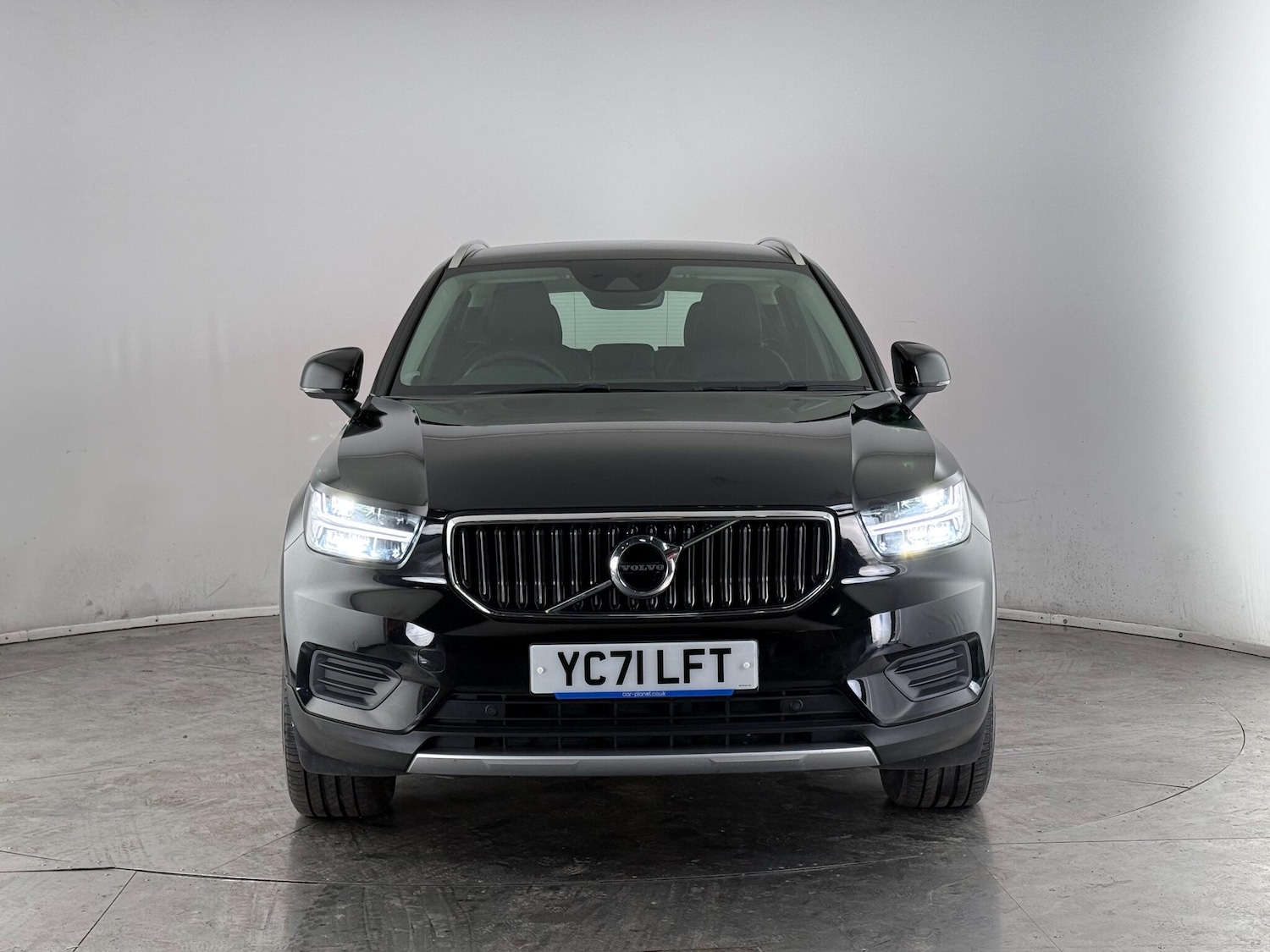 Used Volvo XC40 2021 for sale - 77260189: Photo 5