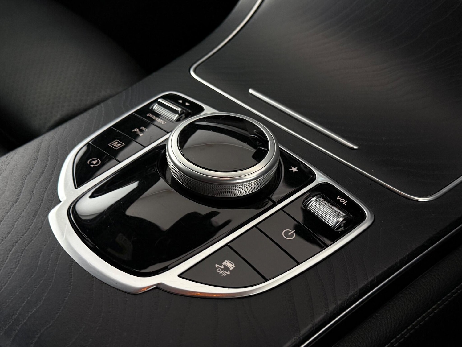 Used Mercedes-Benz GLC 2018 for sale - 77246348: Photo 28