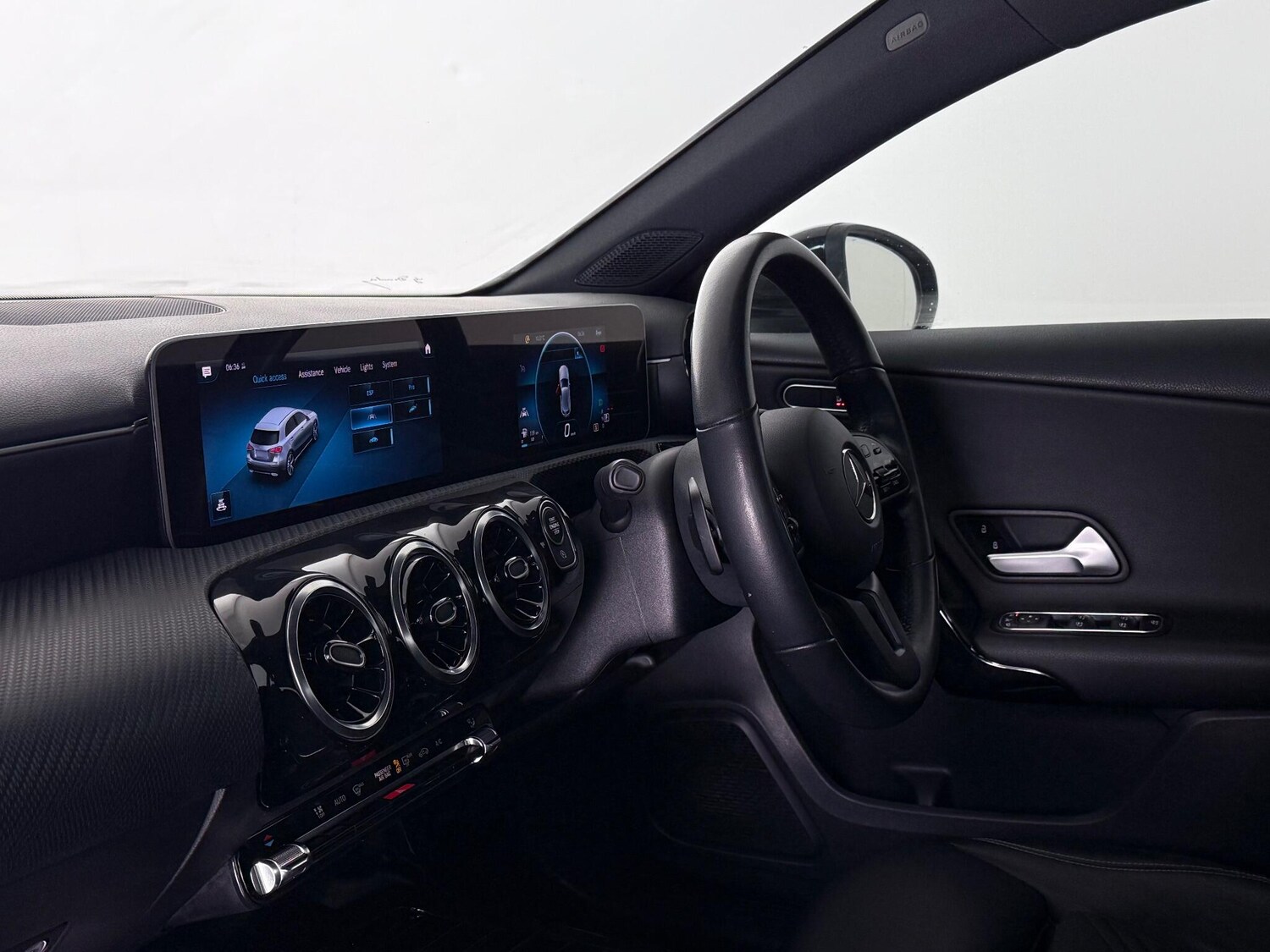 Used Mercedes-Benz A-Class 2018 for sale - 76772160: Photo 17