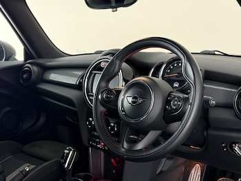 Used MINI Convertible 2018 for sale - 79497342: Photo