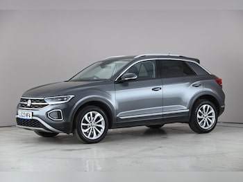 Used Volkswagen T-Roc 2023 for sale - 78205567: Photo