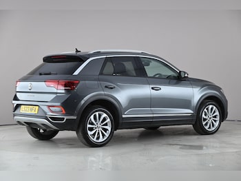 Used Volkswagen T-Roc 2023 for sale - 78205567: Photo