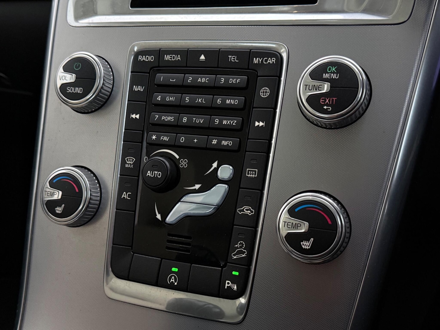 Used Volvo XC60 2017 for sale - 78185855: Photo 26