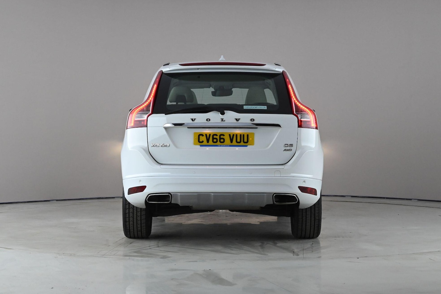 Used Volvo XC60 2017 for sale - 78185855: Photo 3