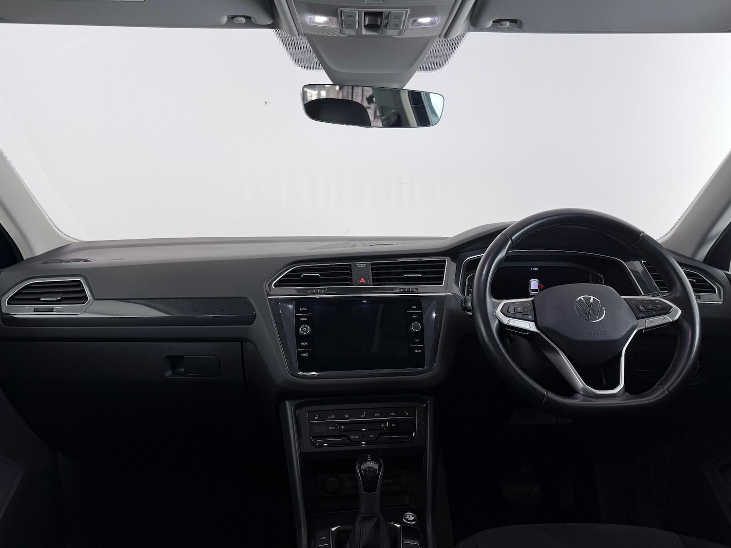 Used Volkswagen Tiguan 2021 for sale - 76468754: Photo 23