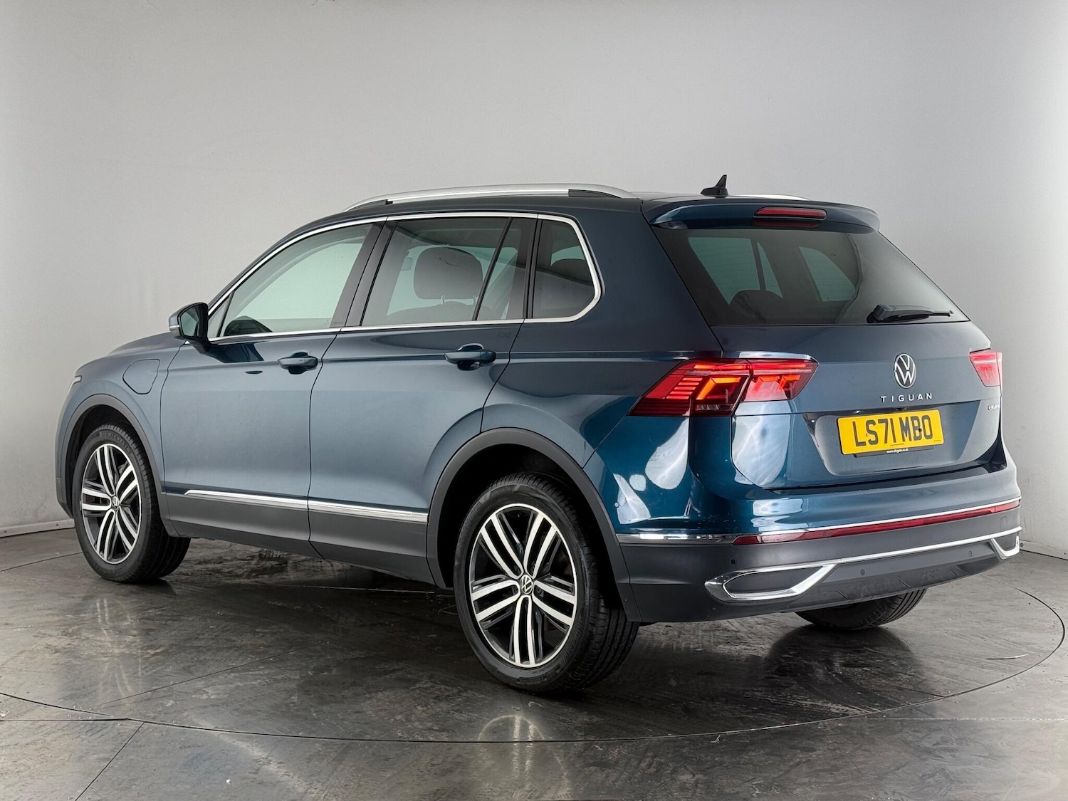 Used Volkswagen Tiguan 2021 for sale - 76468754: Photo 5