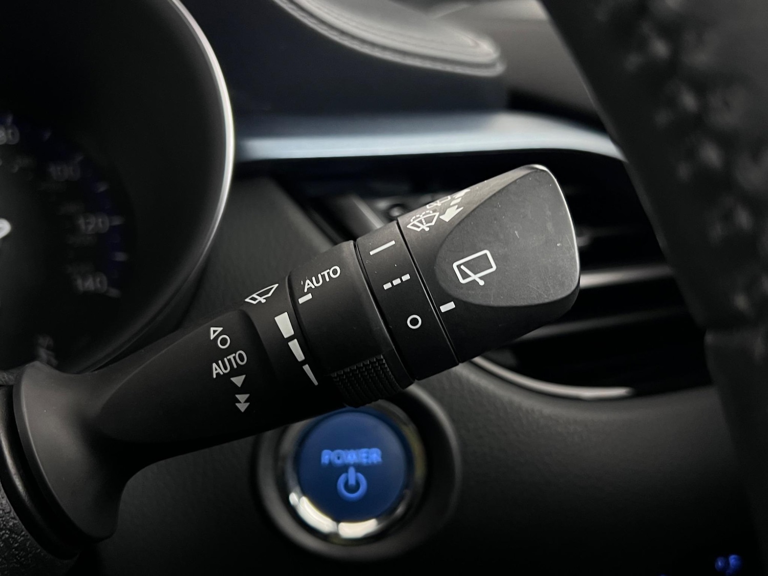 Used Toyota C-HR 2022 for sale - 77244122: Photo 19