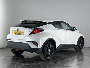 Used Toyota C-HR 2022 for sale - 77244122: Photo