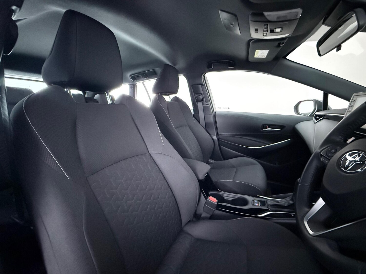 Used Toyota Corolla 2023 for sale - 78020566: Photo 10