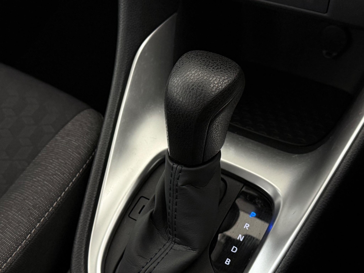 Used Toyota Yaris for sale - 76499912: Photo 37