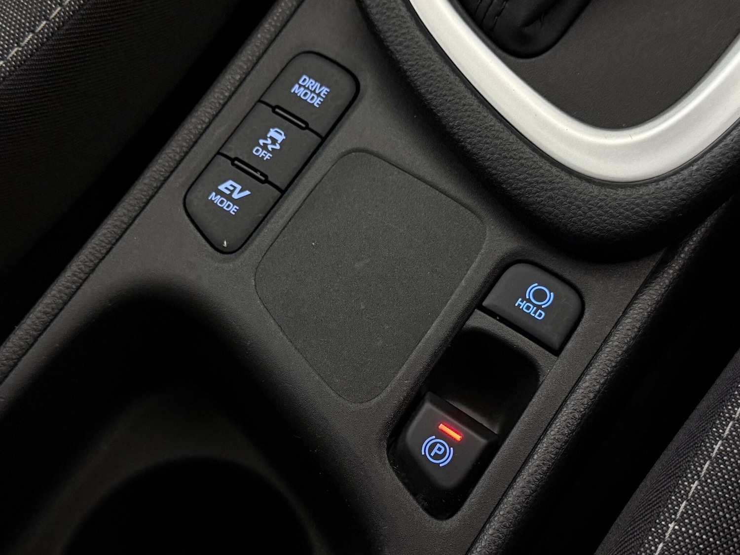 Used Toyota Yaris for sale - 76499912: Photo 38