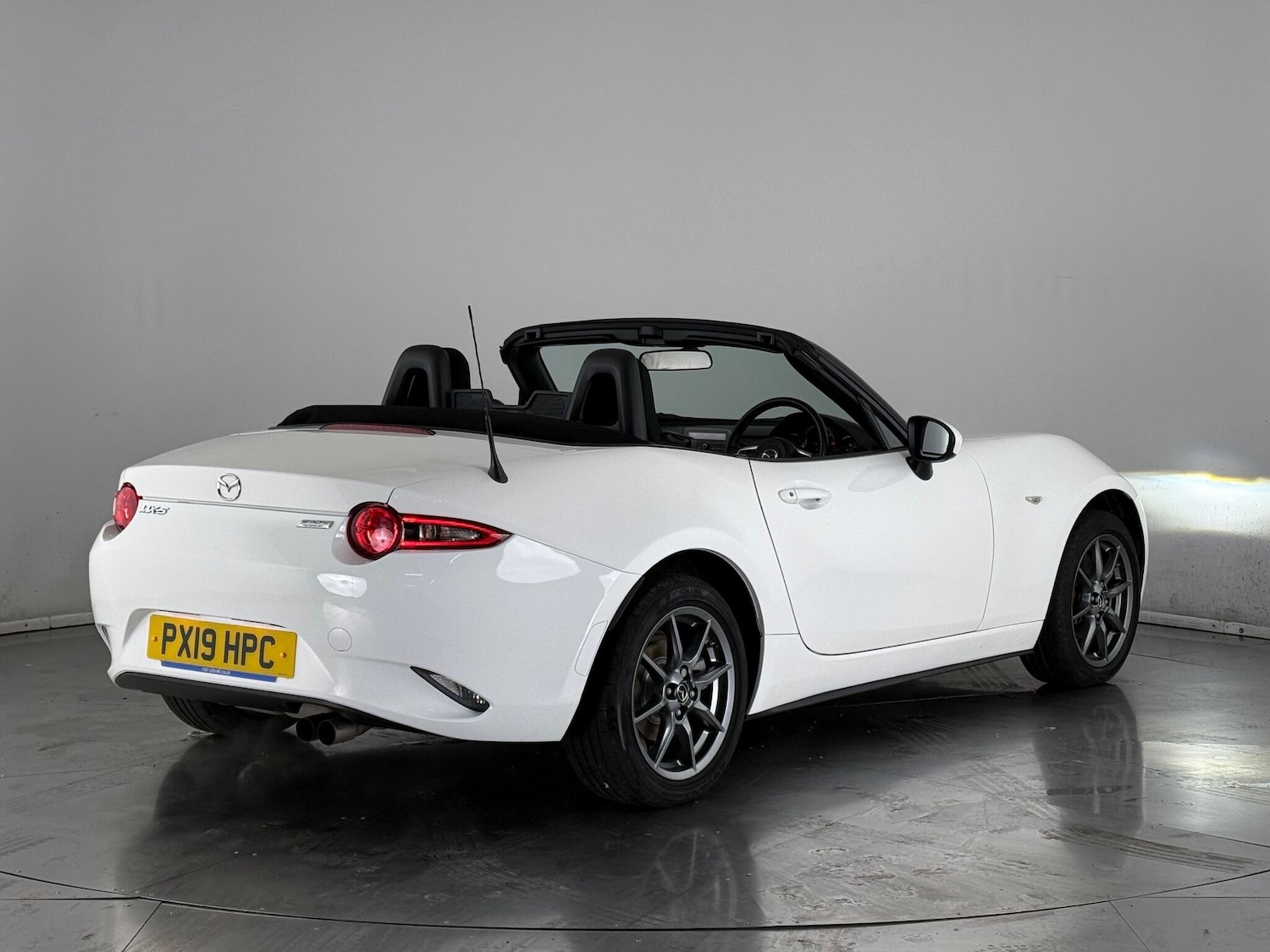 Used Mazda MX-5 2019 for sale - 77181351: Photo 4