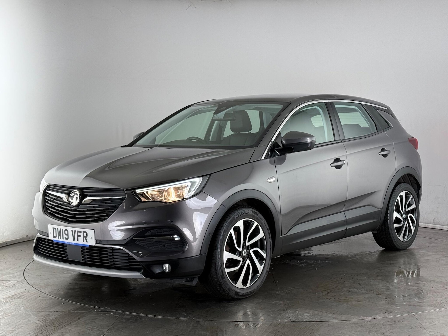 Used Vauxhall Grandland X 2019 for sale - 77180887: Photo 2
