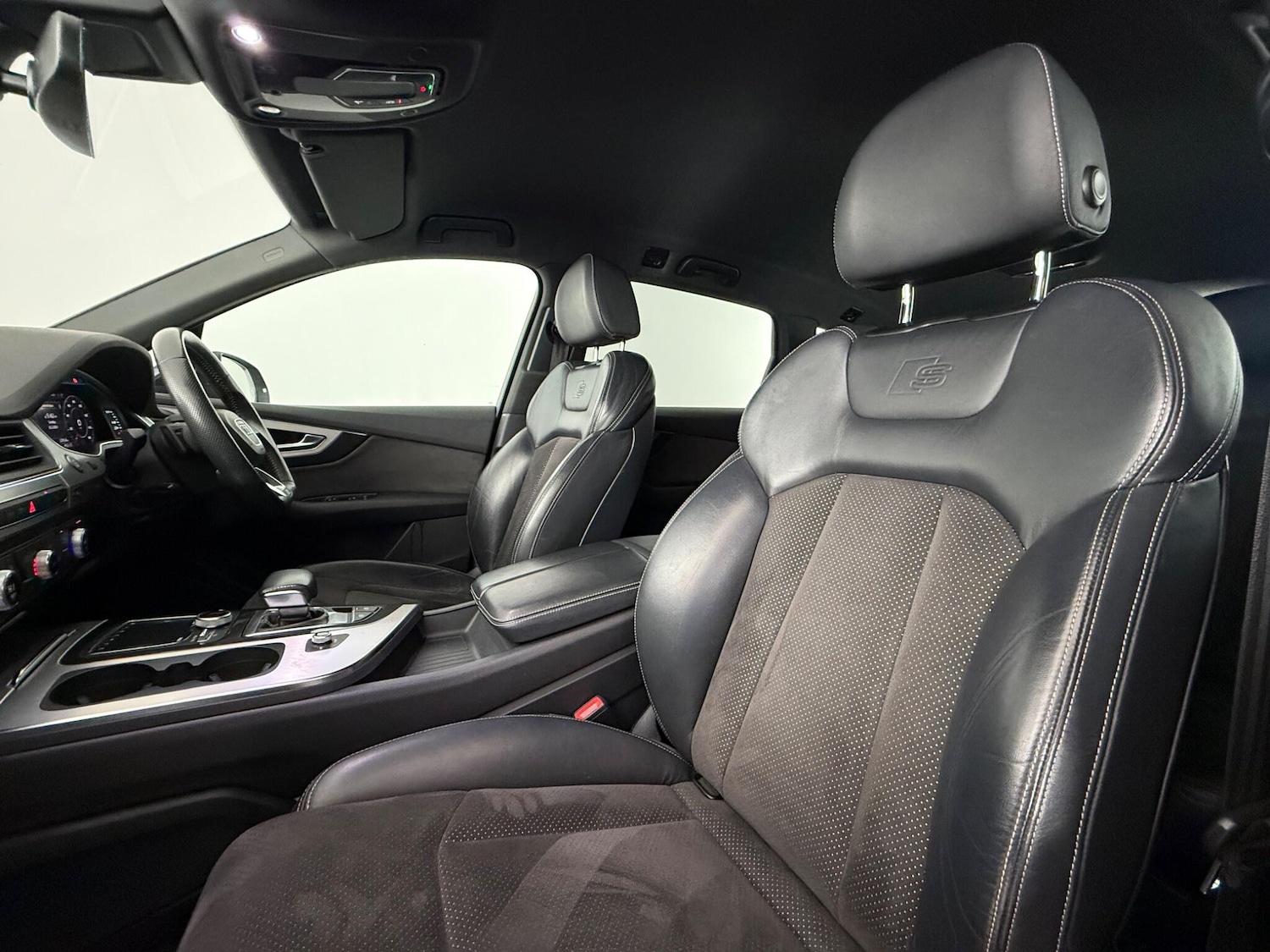 Used Audi Q7 2018 for sale - 77613112: Photo 12