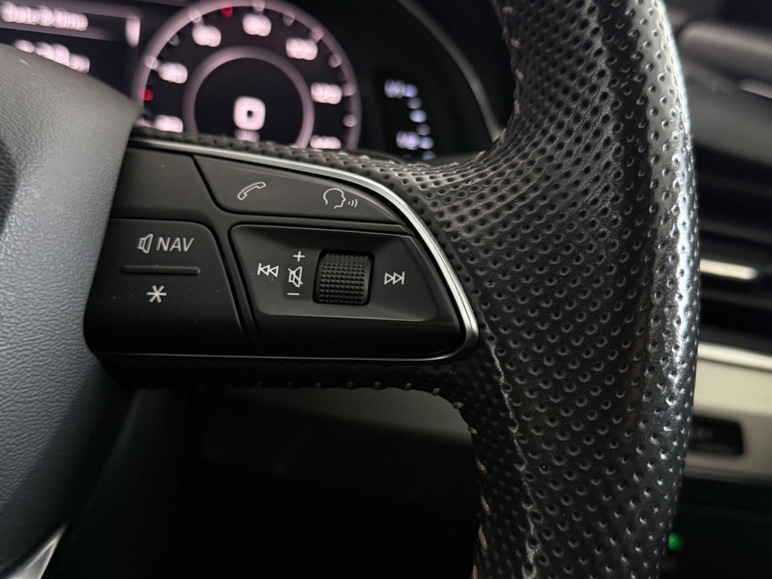 Used Audi Q7 2018 for sale - 77613112: Photo 18