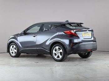 Used Toyota C-HR 2019 for sale - 78566121: Photo