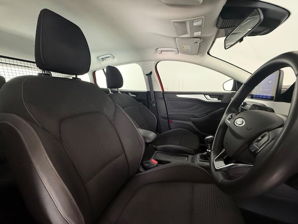 Used Ford Focus 2021 for sale - 76080277: Photo 16