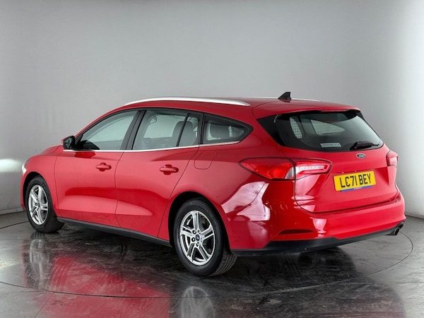 Used Ford Focus 2021 for sale - 76080277: Photo 4