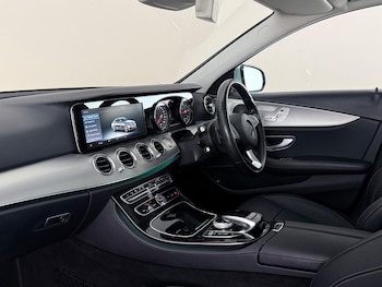 Used Mercedes-Benz E Class 2016 for sale - 78947677: Photo